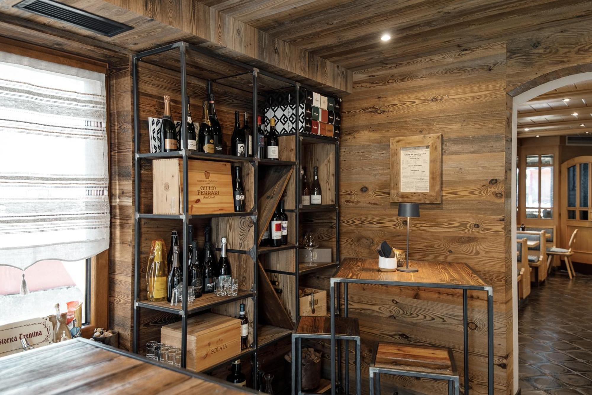 Hotel Al Bivio - Pizzeria, Pool & Sauna Imer 外观 照片