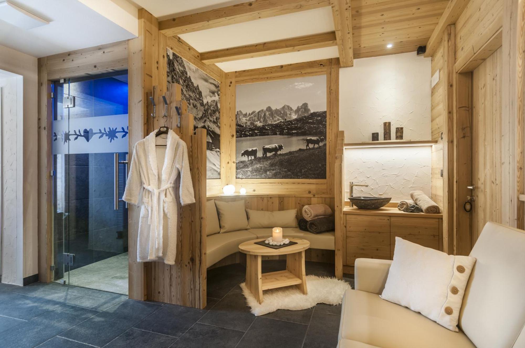 Hotel Al Bivio - Pizzeria, Pool & Sauna Imer 外观 照片
