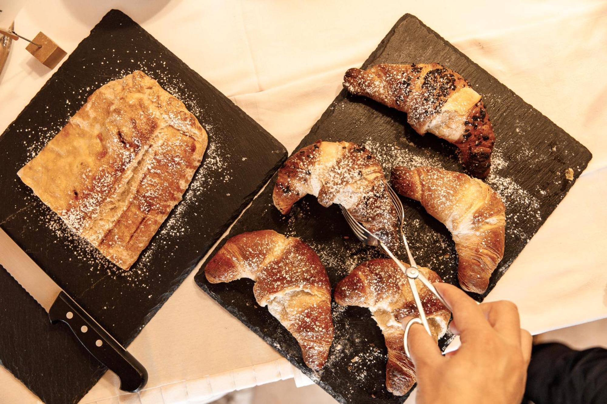 Hotel Al Bivio - Pizzeria, Pool & Sauna Imer 外观 照片