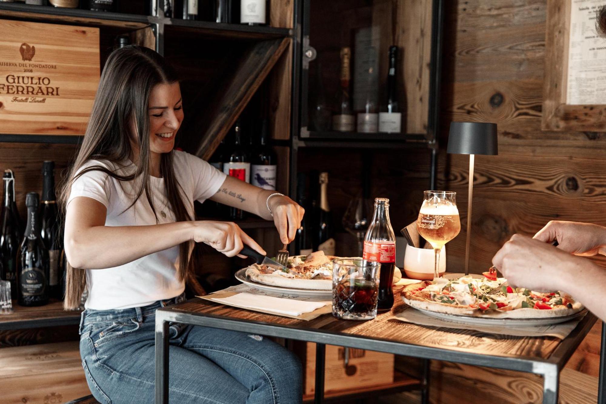 Hotel Al Bivio - Pizzeria, Pool & Sauna Imer 外观 照片