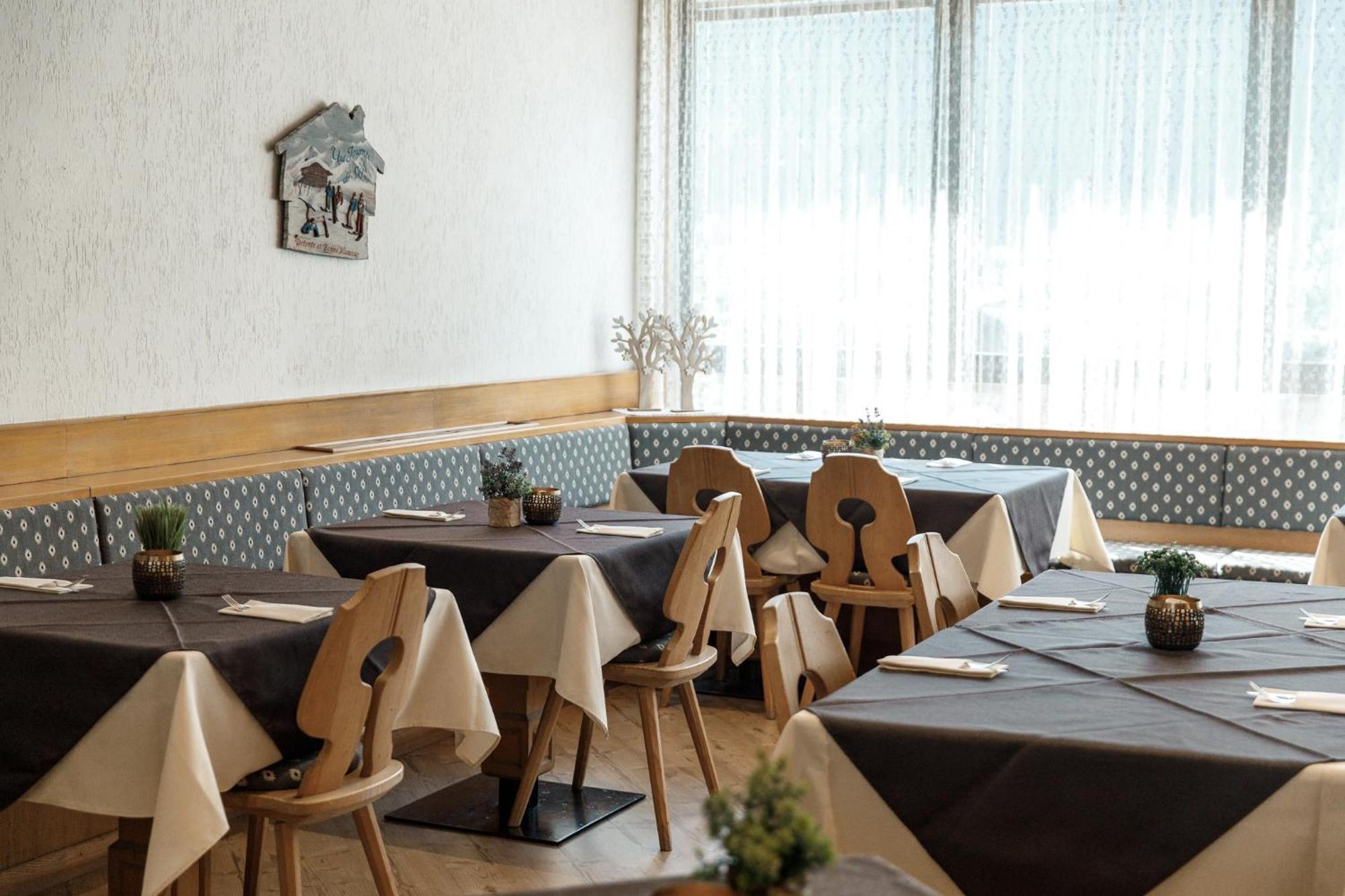 Hotel Al Bivio - Pizzeria, Pool & Sauna Imer 外观 照片